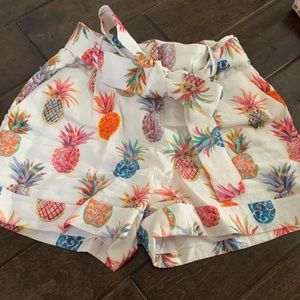 J crew Shorts Ratti Pineapple Size 2 - EUC